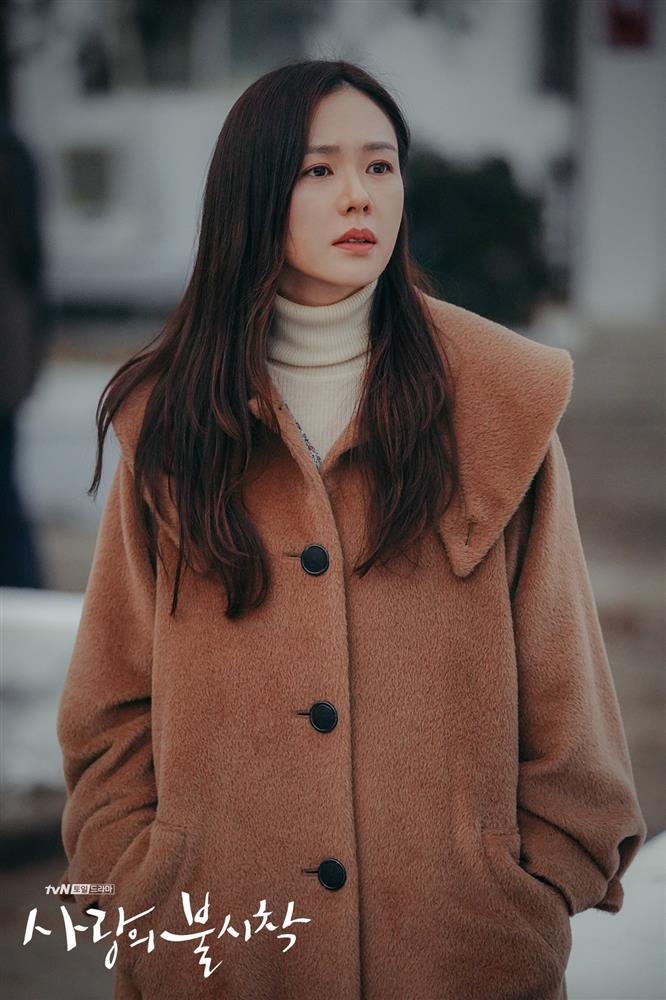 Chiêu tạo kiểu cho tóc xõa của Son Ye Jin được hair stylist hé lộ: Chị em tuổi 30+ nên áp dụng ngay vì quá sang mặt-2