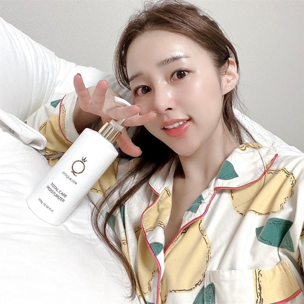 4 lỗi thoa kem dưỡng ẩm khiến da đổ dầu, nổi mụn-2