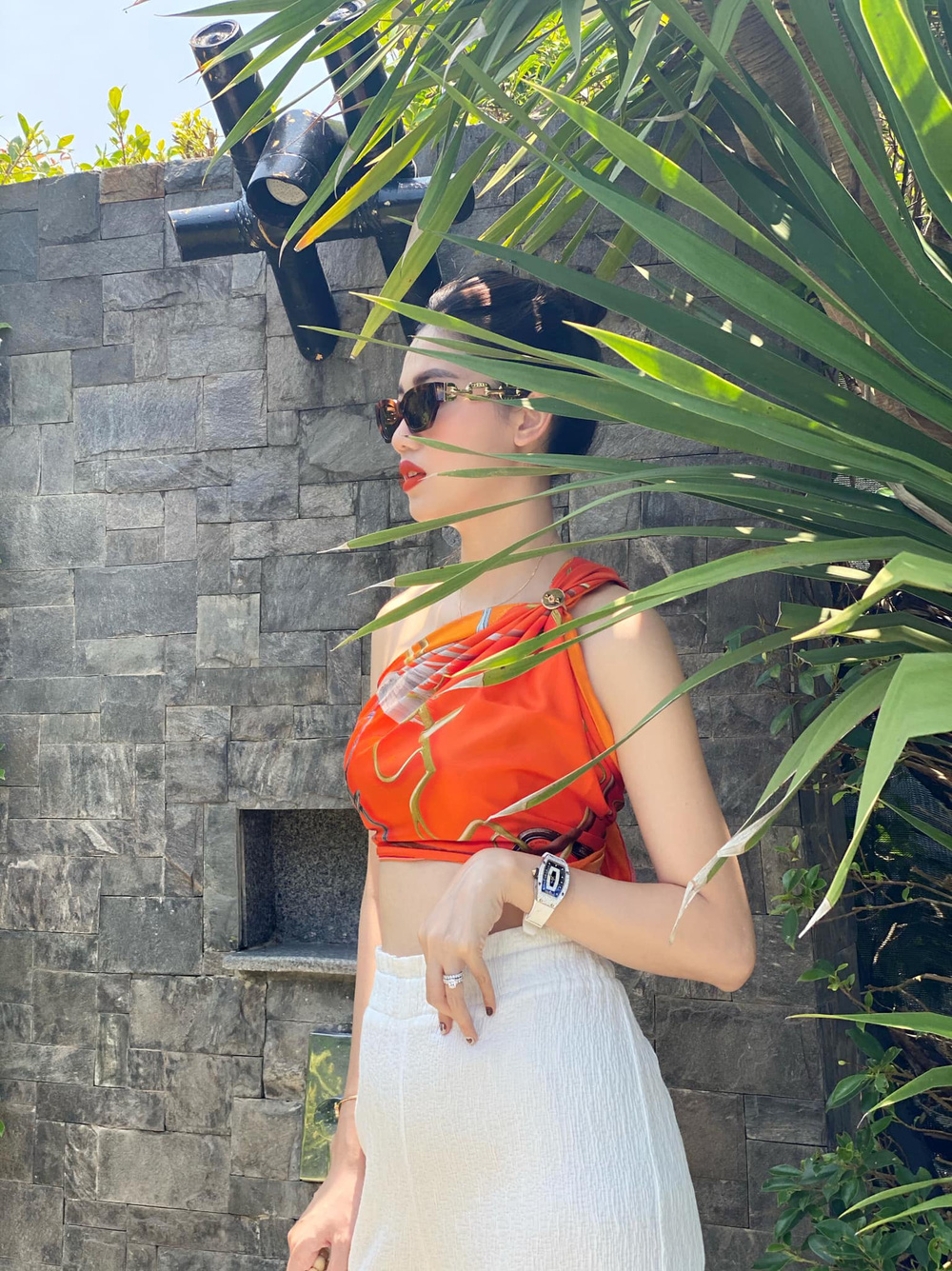 Sau 3 năm làm vợ đại gia hơn 16 tuổi, á hậu Thanh Tú sống sang chảnh như bà hoàng-6