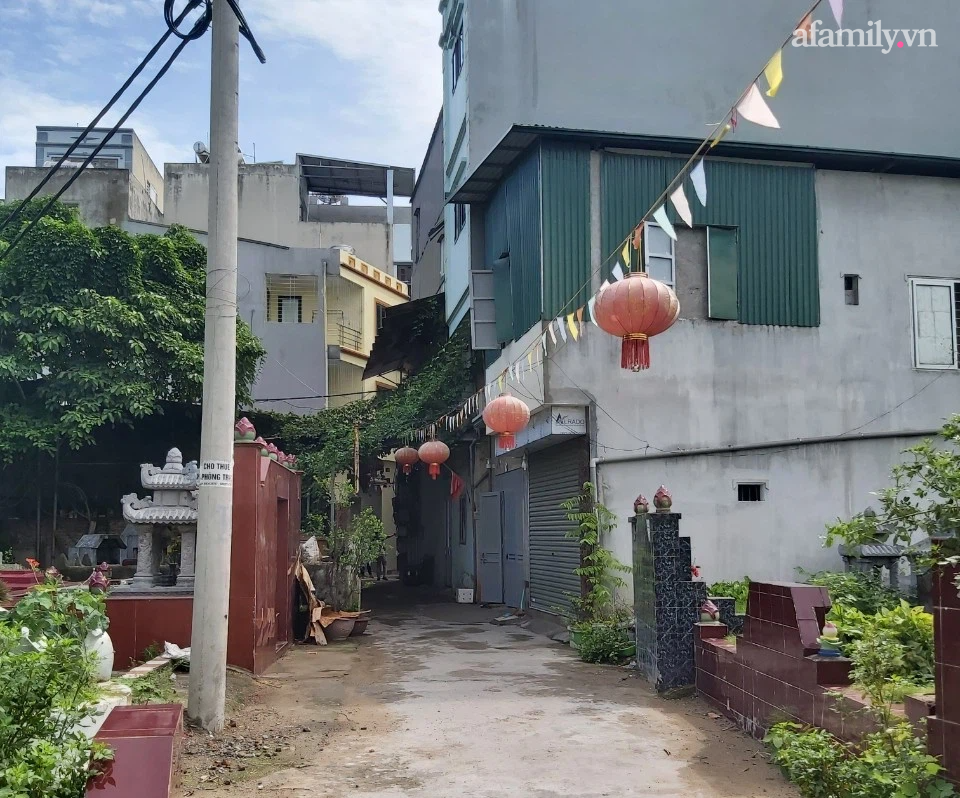 Hà Nội: Phong tỏa tạm thời con ngõ có 9 hộ gia đình liên quan cán bộ Trung tâm y tế dự phòng mắc Covid-19-2