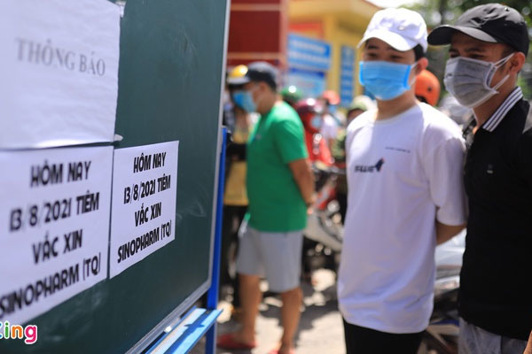 Thành ủy TP.HCM: Dân bỏ về khi tiêm vaccine Trung Quốc là thất thiệt-1