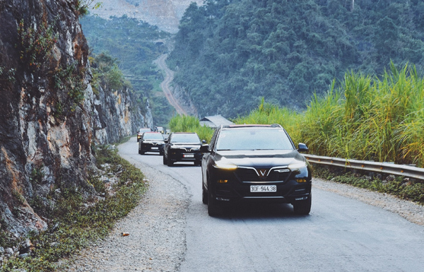 Tiên phong bán ô tô online, hãng xe Việt bước đầu thu ‘quả ngọt’-1