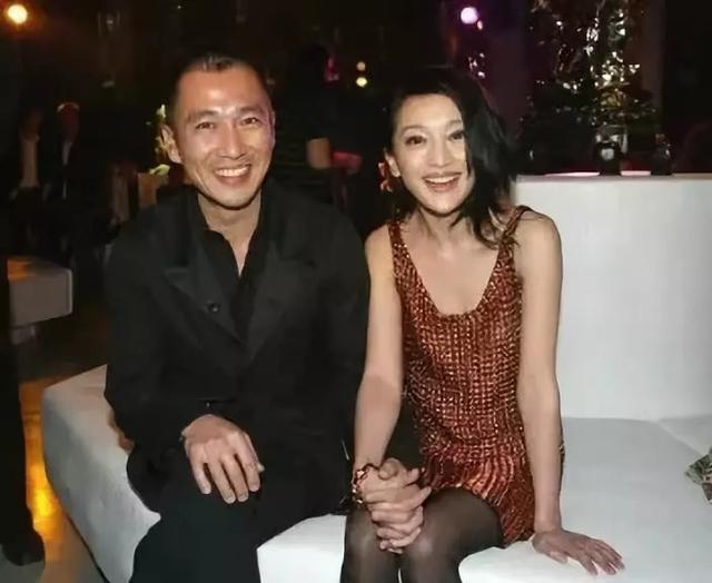 Những cặp đôi Hoa ngữ yêu nhau sâu đậm nhưng cái kết không trọn vẹn: Thư Kỳ sống không danh phận vì quá khứ đóng phim 18+-9