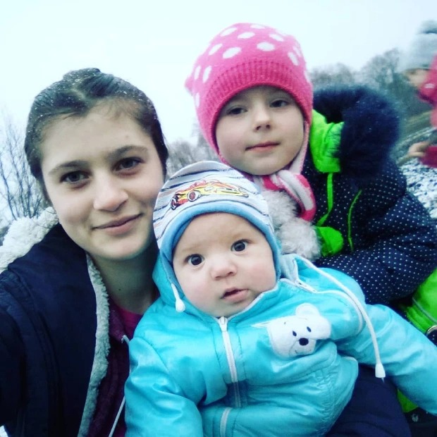 Bi thảm: Bé gái 2 tuổi bỏng nặng vì ngã vào chậu nước sôi, hành động của cha mẹ sau đó khiến đứa trẻ chết tức tưởi-3