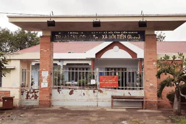 Công an nổ súng trấn áp người nghiện ma tuý mắc Covid-19 trốn khỏi khu phong toả-1