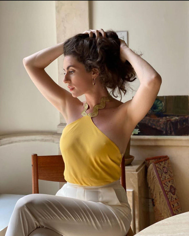 Ở nhà vẫn xinh: Cứ lặp lại 3 thói quen này hàng ngày thì da trắng, dáng xinh, mái tóc đen óng ả-1