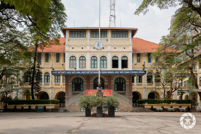 Học sinh trường chuyên nổi tiếng TP.HCM lo rớt lớp 10, hơn 200 phụ huynh phản đối vì cho rằng trường chấm điểm khó-4