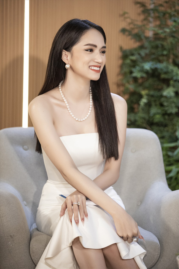 Hương Giang chốt đồng hồ Hublot của BTV Ngọc Trinh với giá 900 triệu trên livestream, ở ẩn nhưng vẫn đóng góp ủng hộ Sài Gòn-2