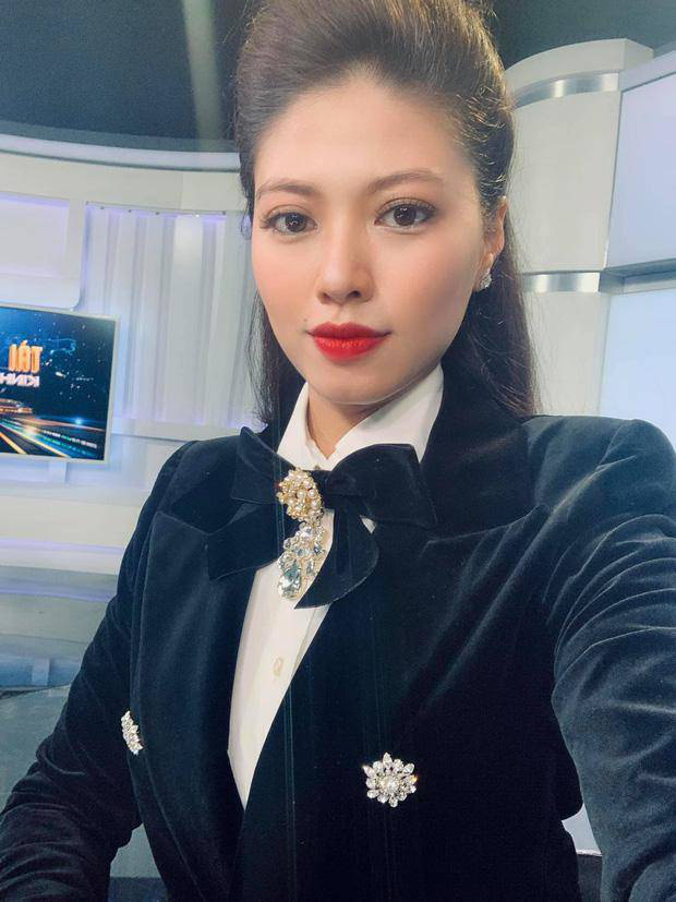 Hương Giang chốt đồng hồ Hublot của BTV Ngọc Trinh với giá 900 triệu trên livestream, ở ẩn nhưng vẫn đóng góp ủng hộ Sài Gòn-5
