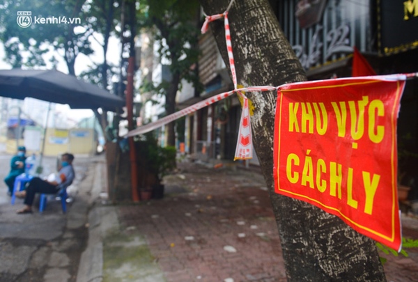 Hà Nội: Cận cảnh các khu vực phong toả 7.550 dân thuộc 5 phường của quận Đống Đa-11