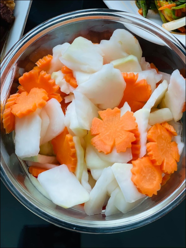 Trương Ngọc Ánh tự vào bếp nấu nhiều đồ ăn ngon, thử tay nghề trước khi đổi món gửi tặng bệnh viện dã chiến-6