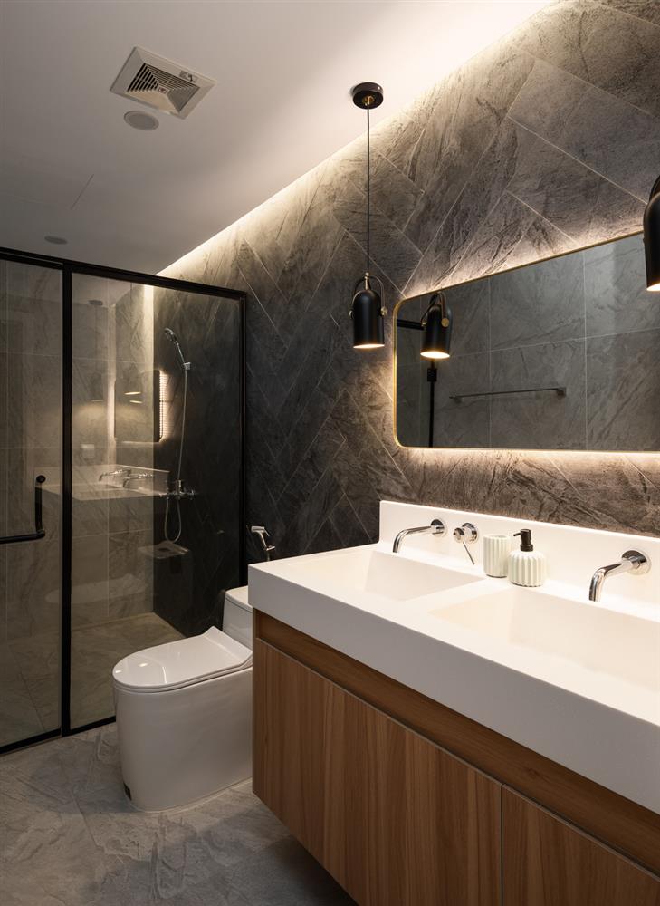 Cặp đôi chốt căn hộ 103m2 gần hồ Tây, buộc phải cắt giảm chi phí thiết kế nhưng thành quả vẫn sang vô cùng-15