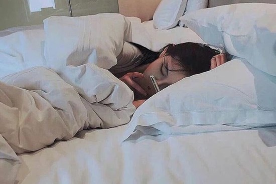 Người gan kém thường có 3 biểu hiện đặc trưng khi đi ngủ, mong rằng bạn không xuất hiện bất kỳ cái nào