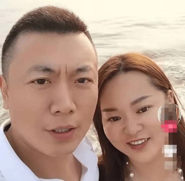 Vợ đang livestream thì bị chồng đánh đập đến bất tỉnh, vụ bạo hành dã man bị phát trực tiếp trước mắt hàng nghìn người theo dõi-5