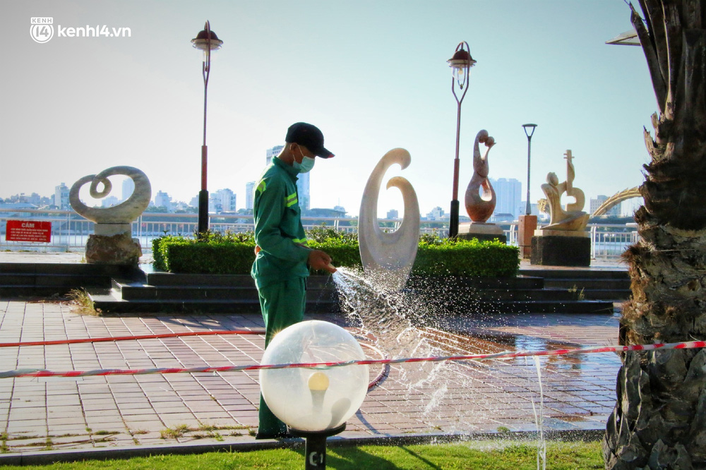 Ảnh: Đường phố Đà Nẵng như bất động trong ngày đầu thực hiện ai ở đâu ở yên đó-21