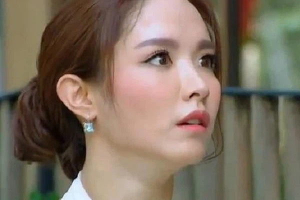 Tôi cưới bố mẹ cho một căn hộ, khi nghe cuộc nói chuyện giữa mẹ chồng và hàng xóm, tôi đã yêu cầu mẹ tôi lấy lại ngôi nhà-1