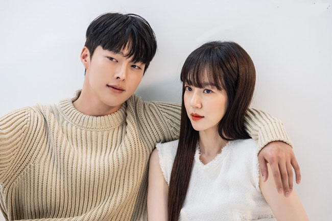 Khi kết hôn, tôi 25, vợ tôi 37, 1 năm sau, cô ấy lại yêu một anh chàng đẹp trai mới 23-1