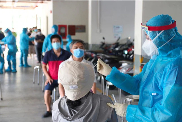 Chủ tịch TPHCM đề nghị Bộ Y tế và các tỉnh, thành chi viện chống dịch-3