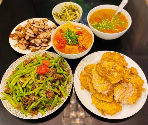 Shark Long trong Hương vị tình thân hay bị Nam bơ đẹp, ngoài đời được vợ chăm sóc chu đáo,&nbsp;nấu ăn siêu ngon-4