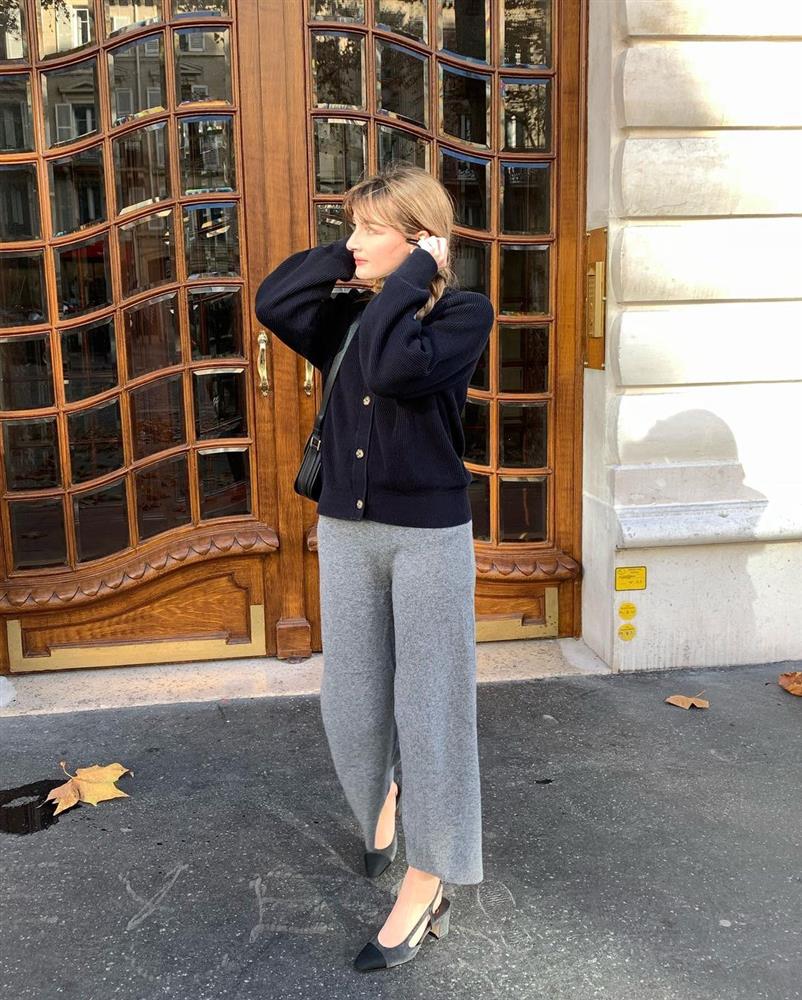 Kiểu giày thanh lịch mà gái Pháp mix với đủ kiểu trang phục, từ quần jeans cho đến váy vóc-14