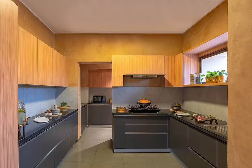 Ngôi nhà màu đất ấm áp dù có lợi thế về không gian nhưng lại thiết kế một mẩu trông như nằm sát mặt đất, hóa ra vì nguyên nhân ý nghĩa này-7