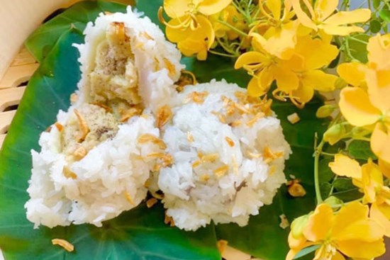 Thèm xôi khúc nhưng giãn cách không được ra ngoài, chị em học ngay cách làm chuẩn vị, đơn giản tại nhà