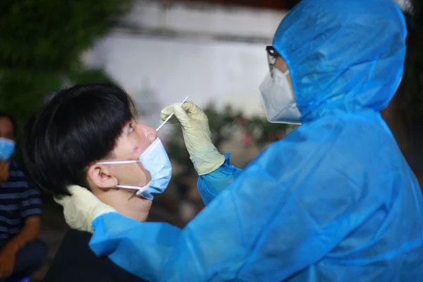 Nguy cơ dịch COVID-19 tại Hà Nội rất cao khi F0 rải rác trong cộng đồng”-2