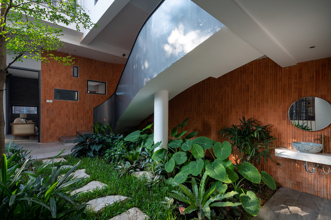 Nhà phố chill như resort với phong cách nhiệt đới, cả vườn lẫn hồ bơi mini đều đúng chuẩn nghỉ dưỡng tại gia-5