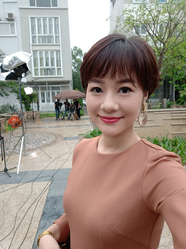 Nữ phụ Về Nhà Đi Con trần tình về style của diễn viên: Nhiều người phải tự chuẩn bị đồ, Nam là 1 ví dụ của việc tự dìm” bản thân-5