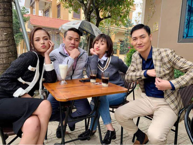 Nữ phụ Về Nhà Đi Con trần tình về style của diễn viên: Nhiều người phải tự chuẩn bị đồ, Nam là 1 ví dụ của việc tự dìm” bản thân-6