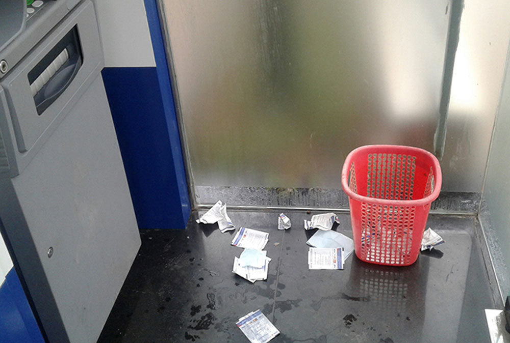 Đừng tùy tiện vứt biên lai rút tiền ATM vì bạn có thể gặp rắc rối lớn-1