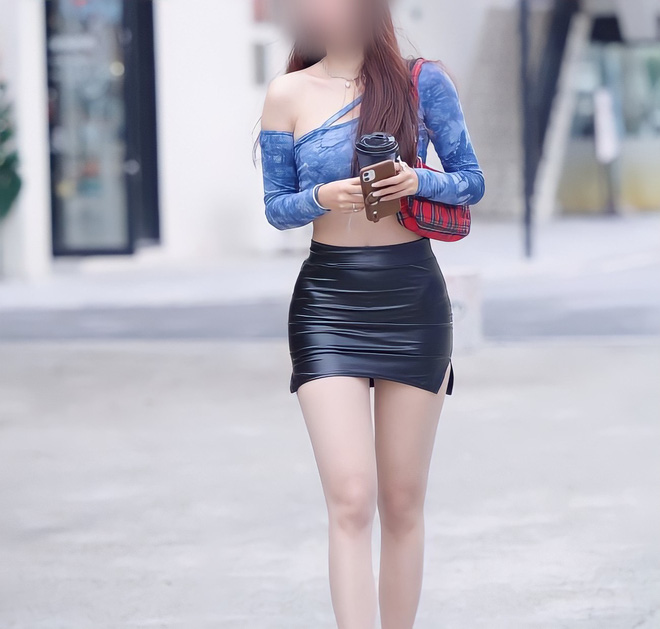 Kinh hãi loạt váy xẻ hiểm hóc của chị em, mặc thế này ra đường thì phô đến vô cực luôn-10