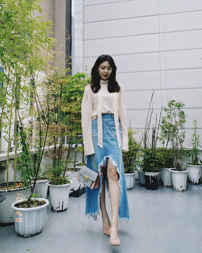 Kinh hãi loạt váy xẻ hiểm hóc của chị em, mặc thế này ra đường thì phô đến vô cực luôn-16