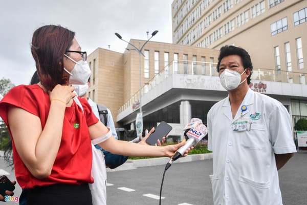 Giành giật sự sống cho F0 tại bệnh viện tuyến cuối-1