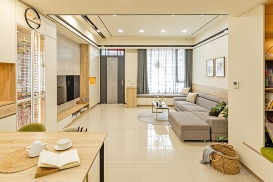 Ngôi nhà 60m2 có thiết kế sang trọng và tinh tế, tận dụng gầm cầu thang thành không gian đặc biệt, chẳng cần người giúp việc mà tổ ấm vẫn 