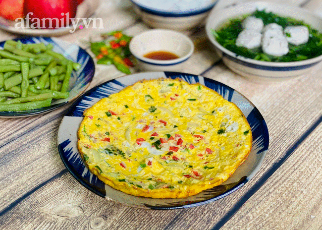 Thực đơn cơm tối giản dị mùa giãn cách: 4 món nấu nhanh vẫn ngon và dinh dưỡng-2