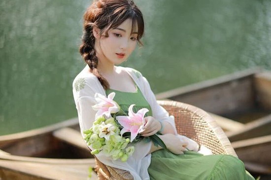 Sau Rằm tháng 7 âm lịch, 4 cung Hoàng đạo đón nhận vận may như mưa rào, sự nghiệp được đà thăng hoa, tài vận vượng phát