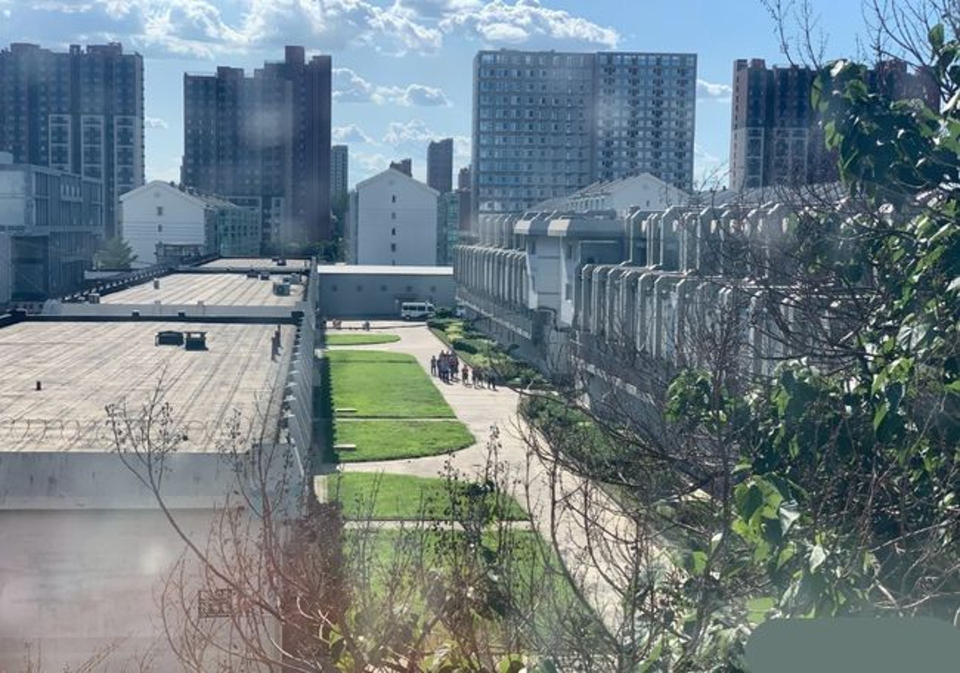 Ngô Diệc Phàm thường xuyên la hét trong tù-1