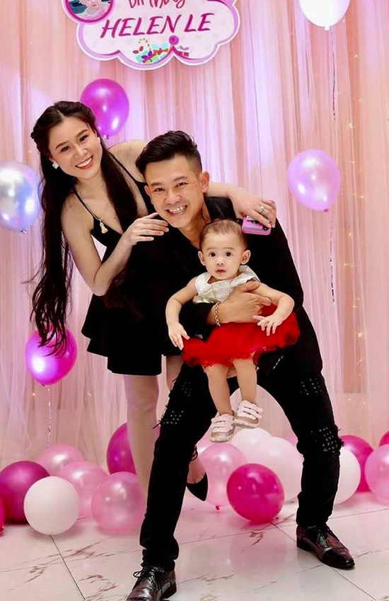Con gái cố NS Vân Quang Long hồn nhiên mừng sinh nhật 3 tuổi, xót xa vì thiếu đi 1 điều sau 8 tháng bố qua đời-6