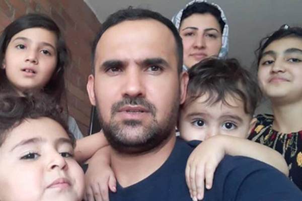 Danh tính 1 trong những nạn nhân tử vong vì rơi khỏi máy bay di tản từ Afghanistan được xác định khiến dư luận bất ngờ và nghẹn ngào-4