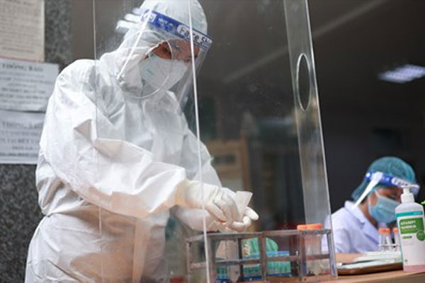 Sáng 20/8 Hà Nội thêm 14 ca dương tính nCoV, có 5 ca cộng đồng-1