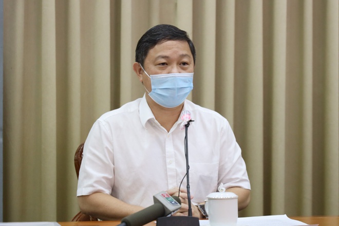 Phó chủ tịch TP.HCM nêu 3 nguyên nhân khiến người dân ra đường đông-1