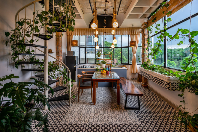 Trai Sài Gòn cải tạo căn hộ tầng áp mái đẹp nức nở, riêng cách chơi cây cũng nghệ ra trò-2