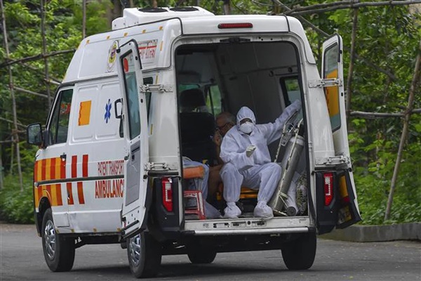 Hé lộ vaccine mRNA ‘cải tiến’ có thể trị mọi biến thể COVID-19-2