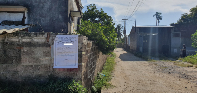 Mâu thuẫn việc che mưa chuồng gà, chồng dùng dao chém chết vợ-1