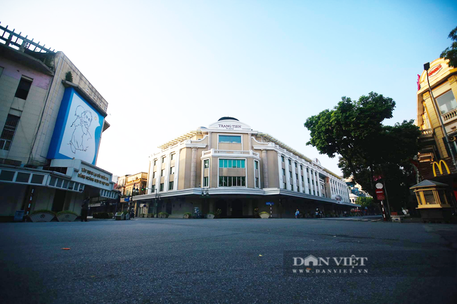 Ca nhiễm Covid-19 chưa giảm nhiệt, Hà Nội có thể phải giãn cách xã hội thêm ít nhất 1 tuần-1