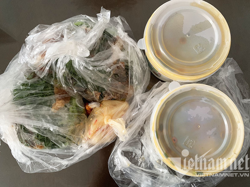 Kỷ lục 4 tuần giãn cách, ở nhà nấu 1.500 bát bún, phở ăn sáng-2