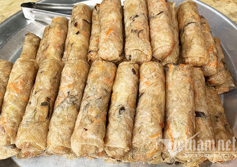 Kỷ lục 4 tuần giãn cách, ở nhà nấu 1.500 bát bún, phở ăn sáng-3