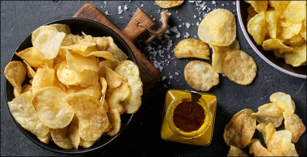 Bé nào cũng khoái khẩu món&nbsp;bim bim khoai tây thơm ngon, giòn rụm, mẹ tự làm ở nhà vừa vệ sinh lại tiết kiệm chi phí-2