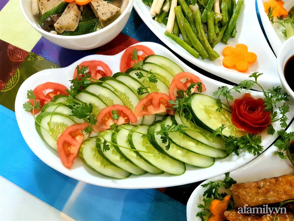 Tiêu chí tiết kiệm trong mùa dịch, mẹ đảm Hà Đông sắm mâm cỗ chay cúng Rằm tháng 7 tính cả hoa quả chỉ hết 150k-9